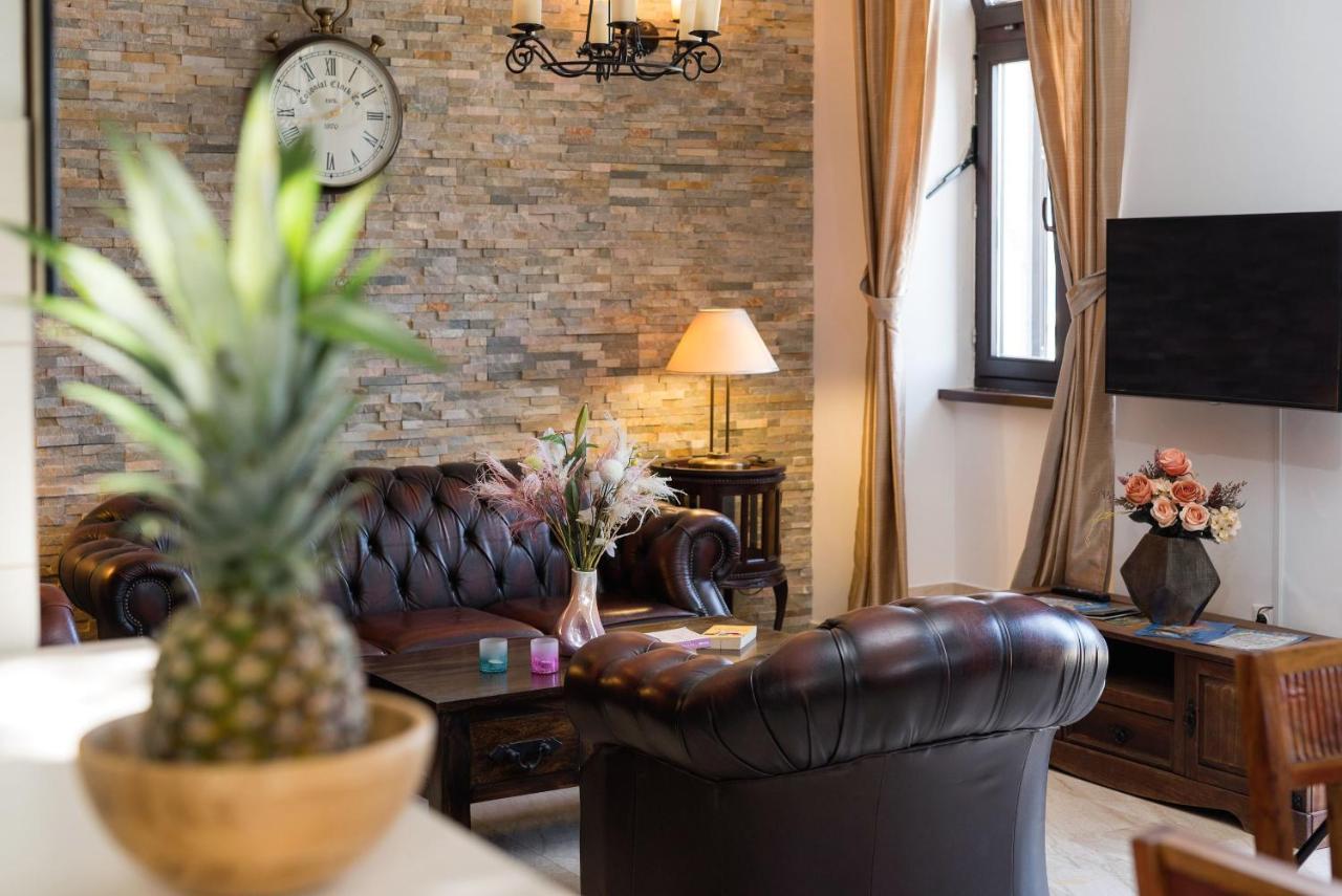 Luxury Apartments Perko Kaštela Eksteriør bilde