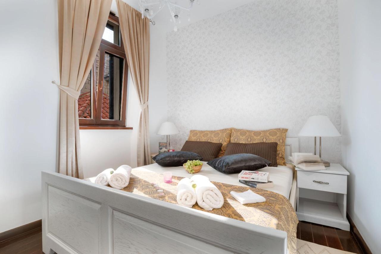 Luxury Apartments Perko Kaštela Eksteriør bilde