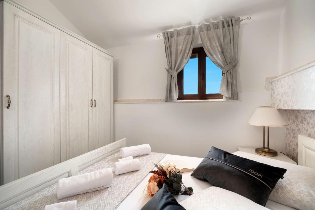Luxury Apartments Perko Kaštela Eksteriør bilde