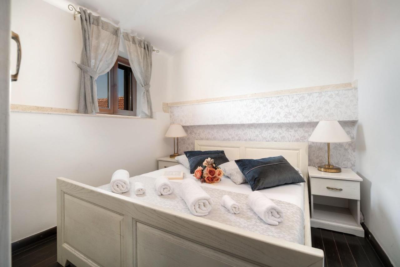 Luxury Apartments Perko Kaštela Eksteriør bilde
